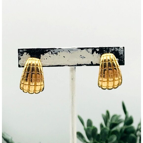 Vintage Gold Tone Clip-On Earrings by Avon - Picture 3 of 6